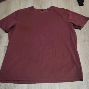 lululemon athletica Maroon Short Sleeve Tee